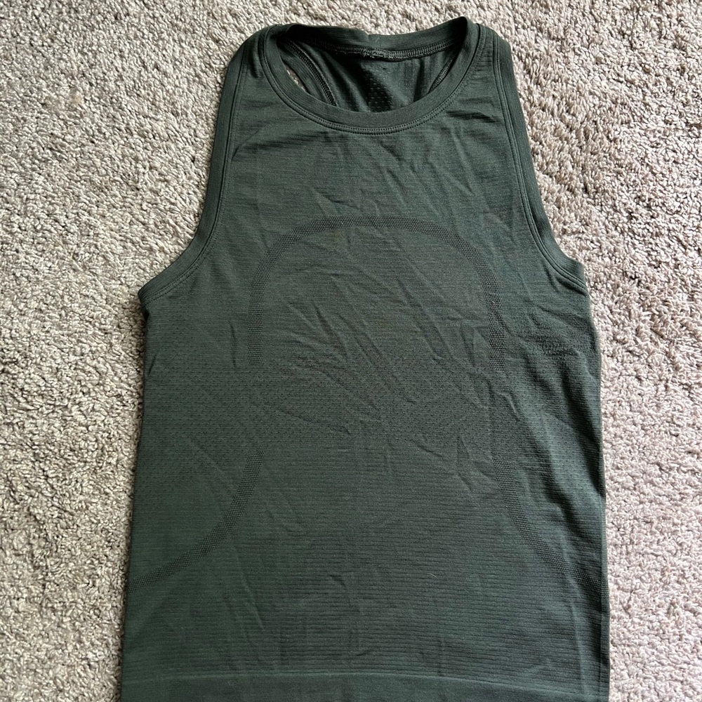 lululemon Swiftly Tech High-Neck Tank Top 2.0
